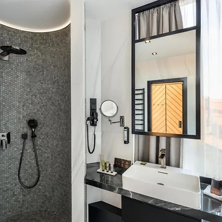 Art Hotel 4*